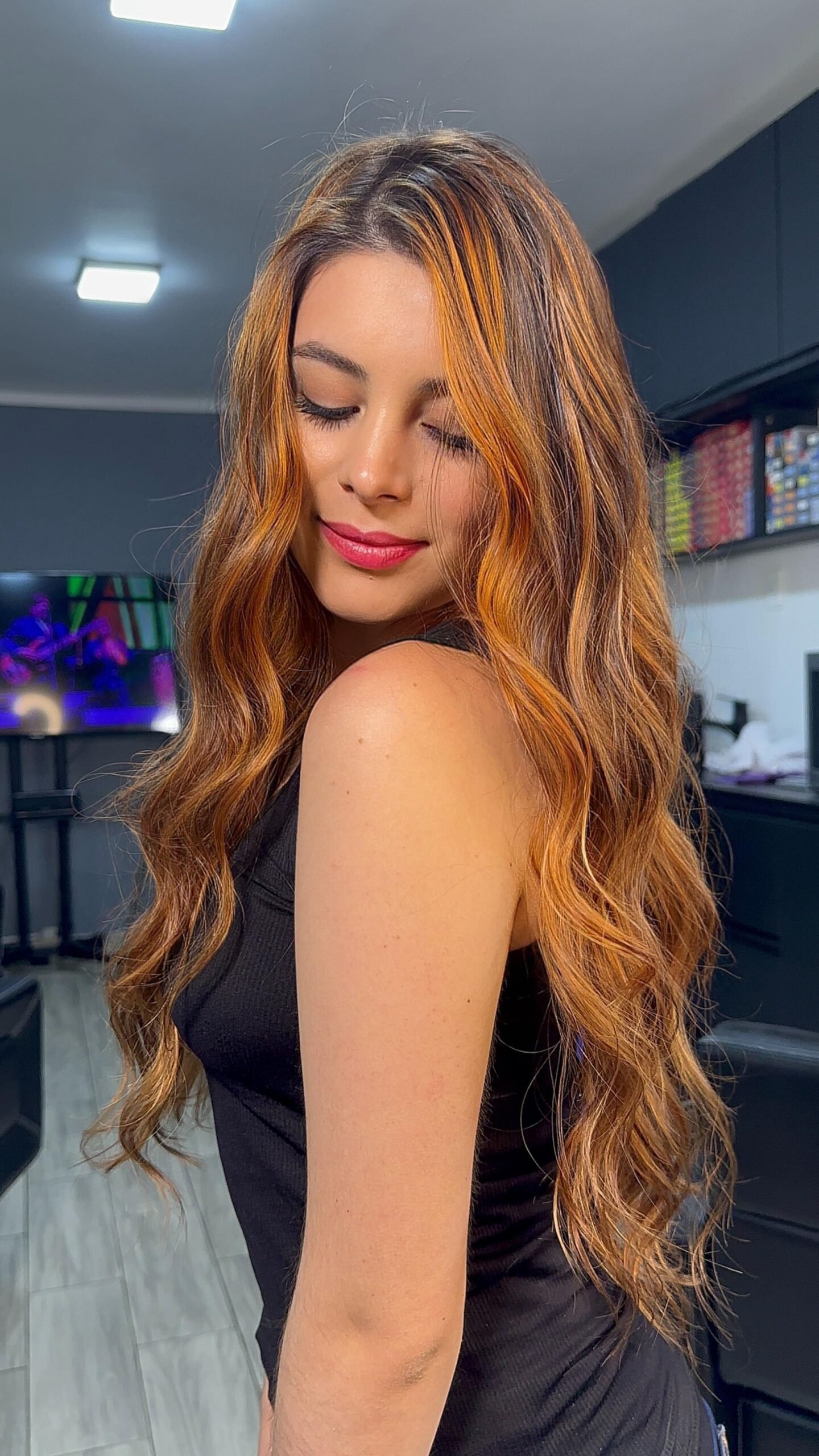 Coloración cobre encendido en Quito